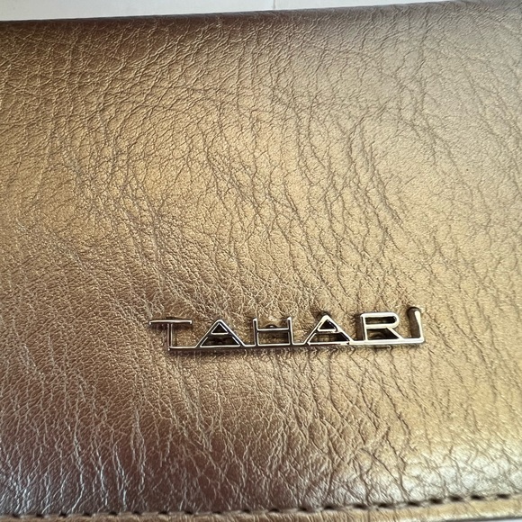 NEW TAHARI SLIM CLUTCH TWO -FOLD WALLET CASE ORGANIZER RFID PROTECTION - Picture 3 of 7